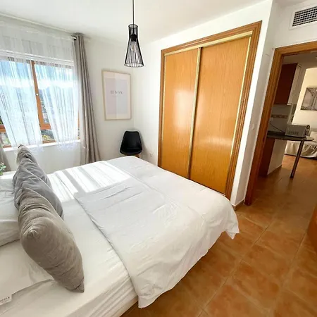 Soleado Con Piscina Y Terraza Privada. Appartamento El Albir